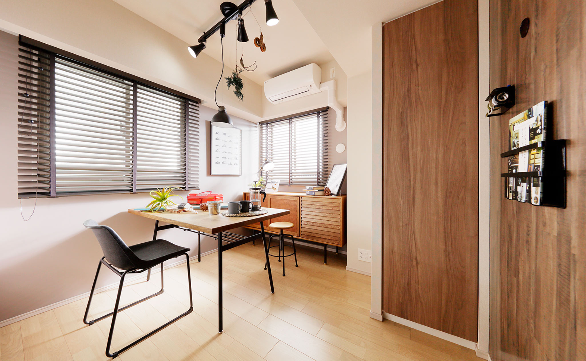 ROOM4